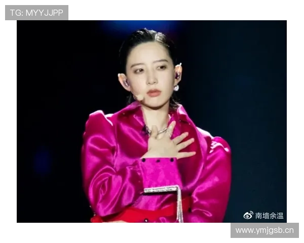 余依婷居然这样玩儿，大家平时都不知道她生活有多炸裂！