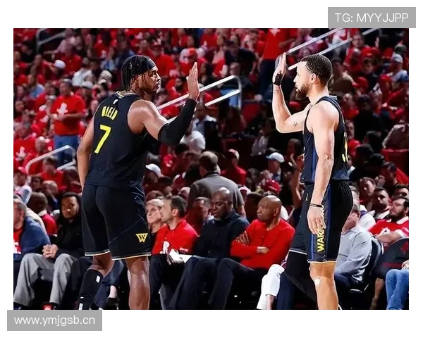 格林通过挡拆防守限制库里投篮效率显著提升球队防守强度